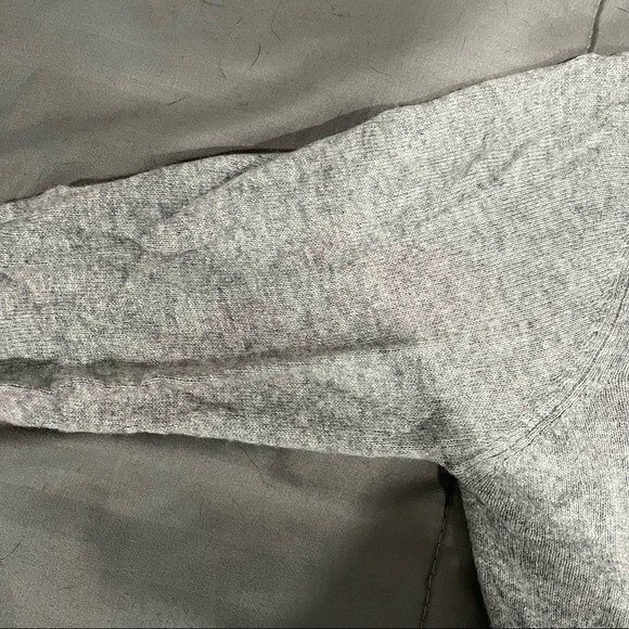 Forever 21 Grey Wool Blend LOVE Studded 3/4 Sleeve Sweater Small - Picture 5 of 7